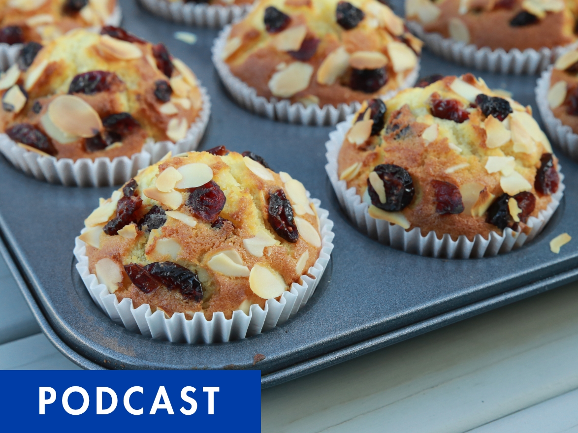 dried-cranberry-and-almond-muffins