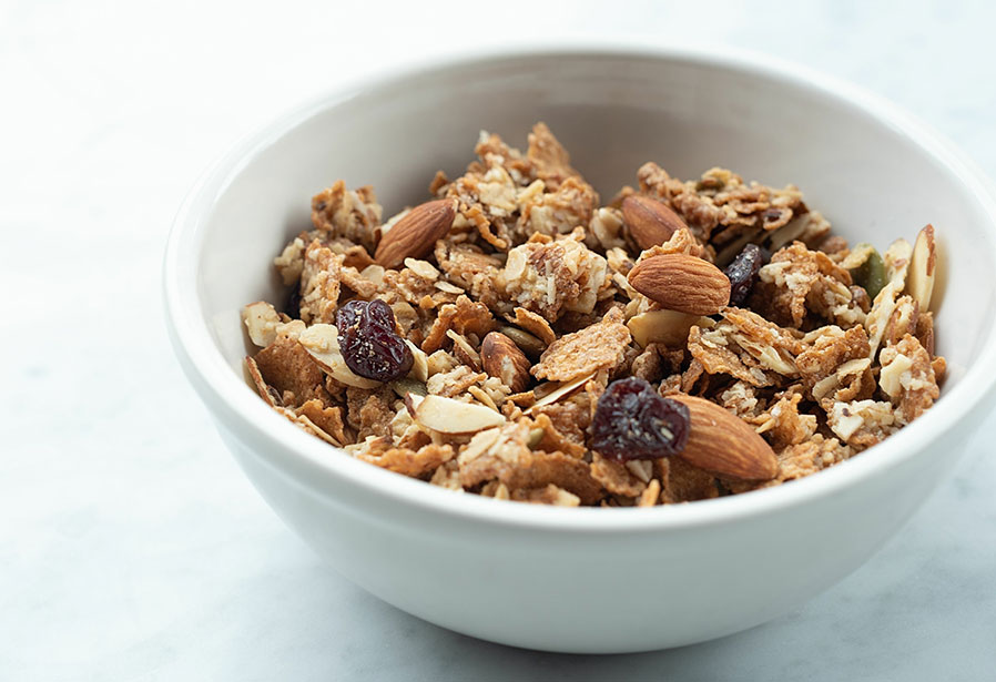 almonds-and-oats-bowl-featured-1